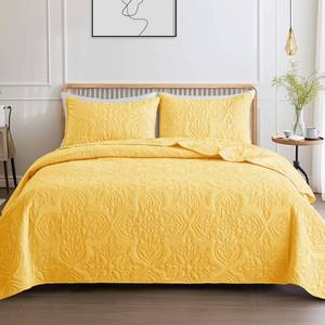 lot 1259 image: Whale Flotilla Soft Queen Quilt Bedding Set for All Seasons, Vintage Damask Ultrasonic Full Size Quilts Set, Lightweight Reversible Bedspread, Coverlet, Bed Cover with 2 Pillow Shams, Yellow - Retail $26