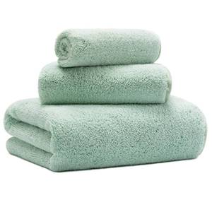 lot 2025 image: MICROFI New Microfiber Bath Towel Set, 3 Piece, Oversize, Quick Dry, Lint Free, Includes Body, Hand and Face Towels - Retail $17