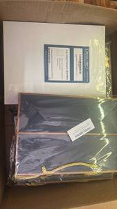 lot 9060 image: 50pk NavyGold Gift Bag&nbsp