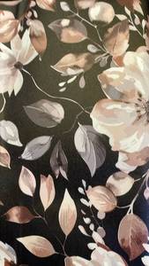 lot 16481 image: Wookmmy Elegant Floral Wallpaper Roll - Peel and Stick - Retail $25