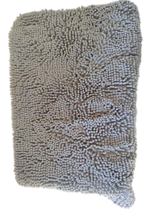lot 3576 image: Plush Microfiber Chenille Bath Mat - Retail $15