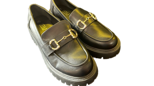 lot 16045 image: Musshoe Black Leather Platform Loafers with Gold Hardware Size 10 - Retail $45