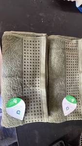 lot 17454 image: Avitera SE Eco-Friendly Bath Towel Set of 2 - Retail $39