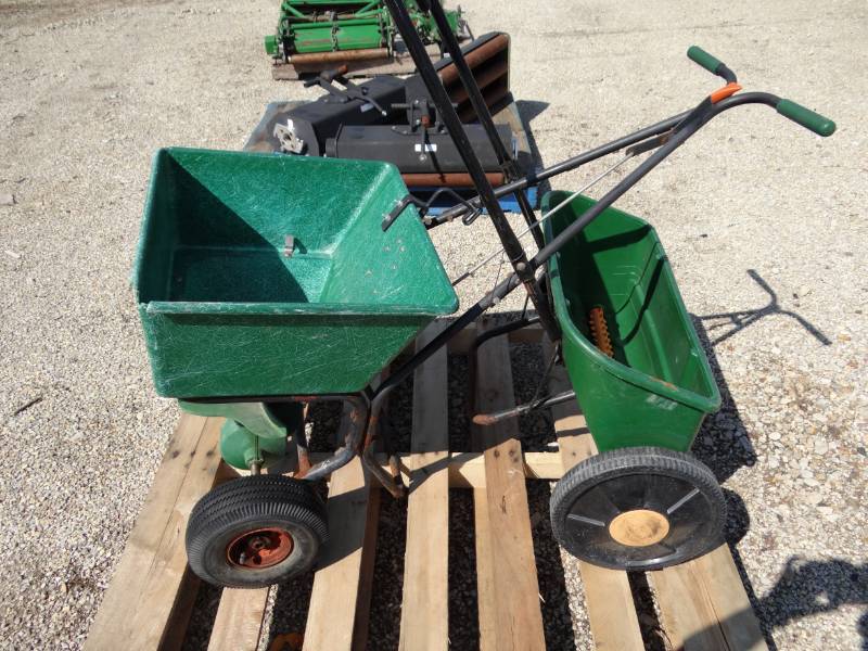 lot 1042 image: (2) SeederSpreaders
