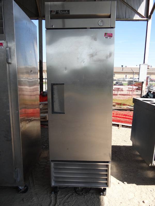 lot 1057 image: True Stainless 1 Door Freezer