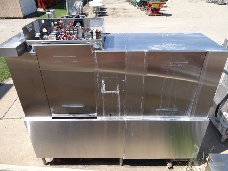 lot 1081 image: Hobart Conveyor Dish Washer