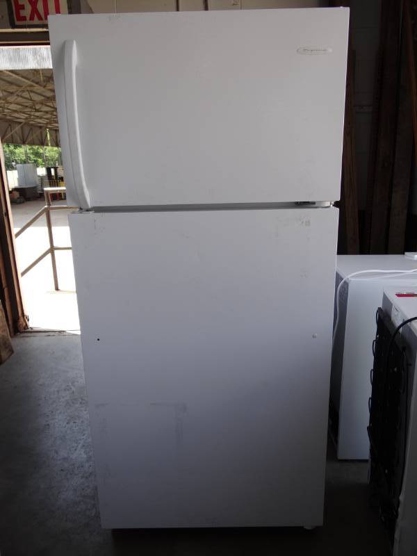lot 1090 image: Frigidaire Full Size FridgeFreezer