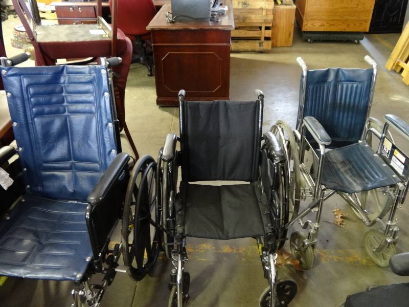 lot 1106 image: (3) Hospital Wheel Chairs