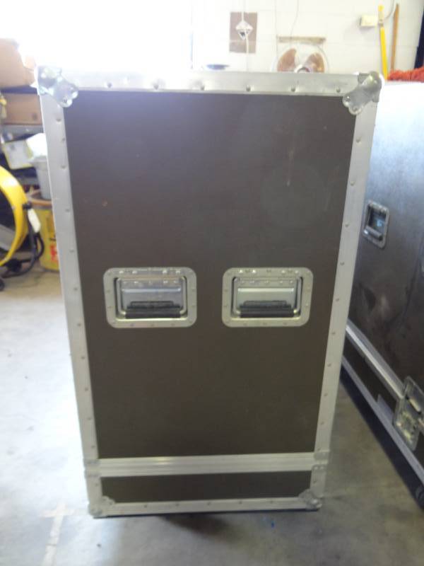 lot 1142 image: Anvil Music Instrument Road Case