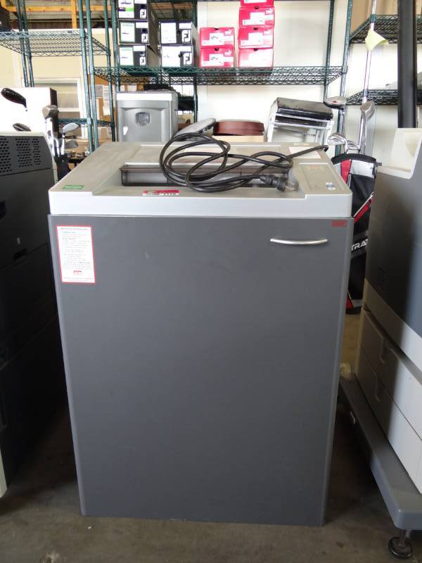 lot 1168 image: SEM HD Shredder Model 3140 P