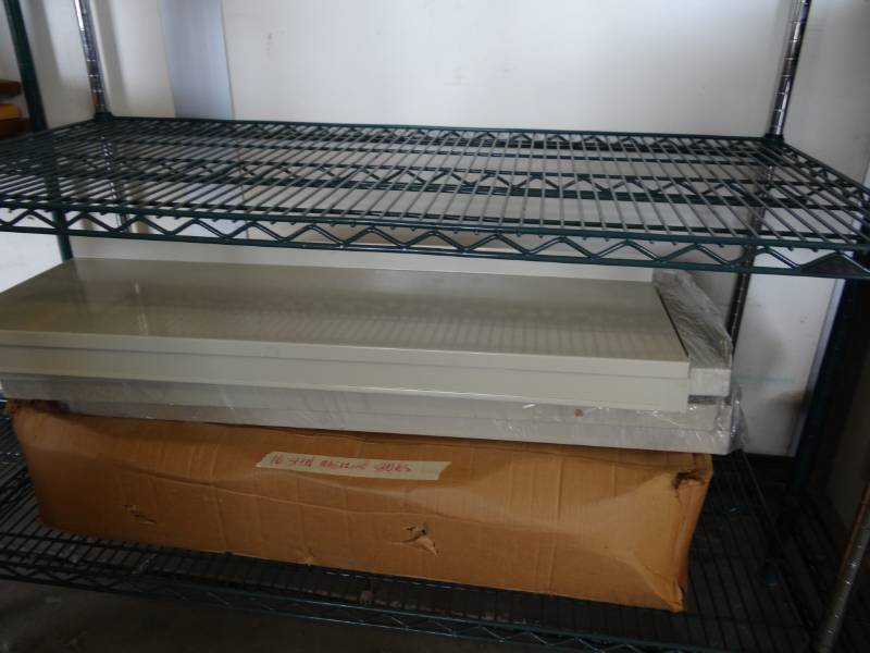 lot 1176 image: Lot Of Magazine Display Racks