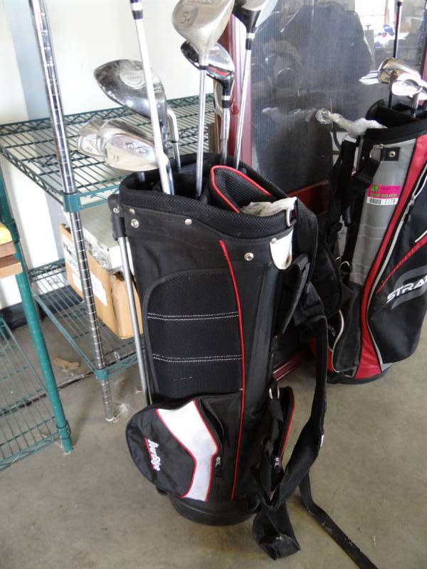 lot 1193 image: Tour-Edge Golf Bag With Golf Clubs