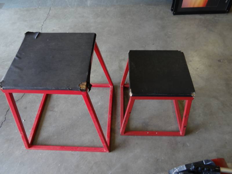 lot 1197 image: (2) Fitness Plyo Boxes