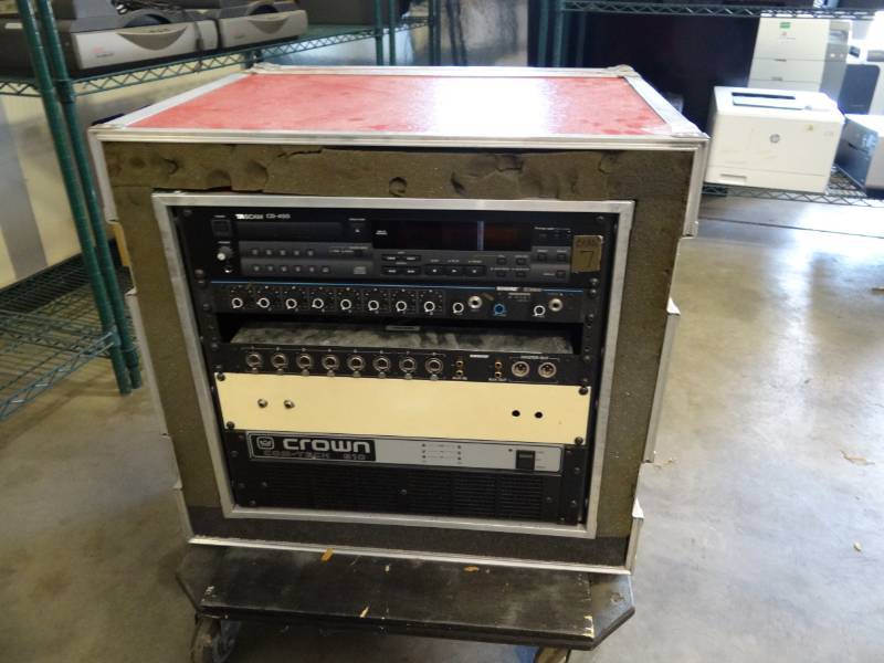 lot 1221 image: Star Music Rack Road Case