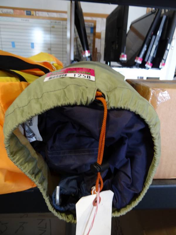 lot 1258 image: (1) Mountain Hard gear 3 Person Tent