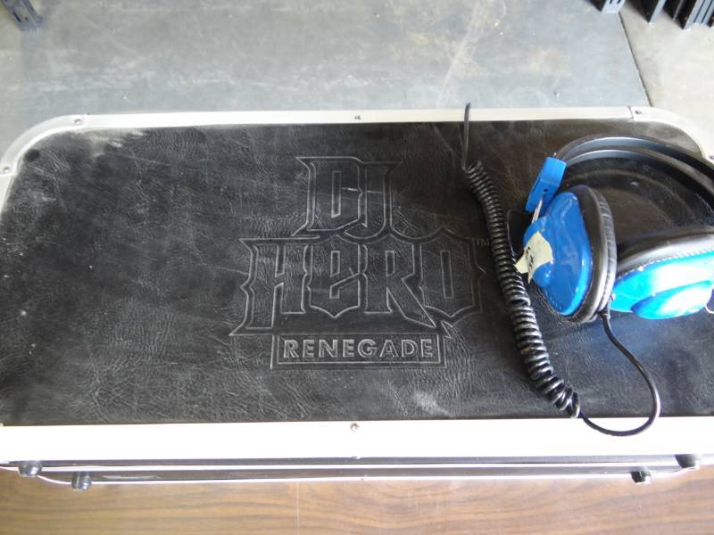 lot 1285 image: DJ Hero Renegade In Case with Headphones