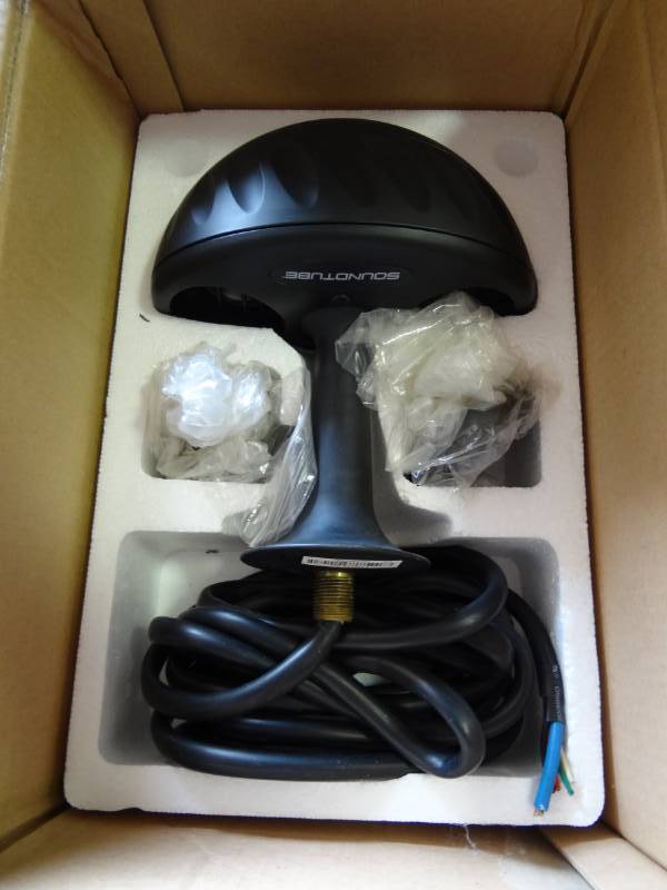 lot 1287 image: Sound Tube FP Series and 2 En Genius Wireless Access Point Client Bridge