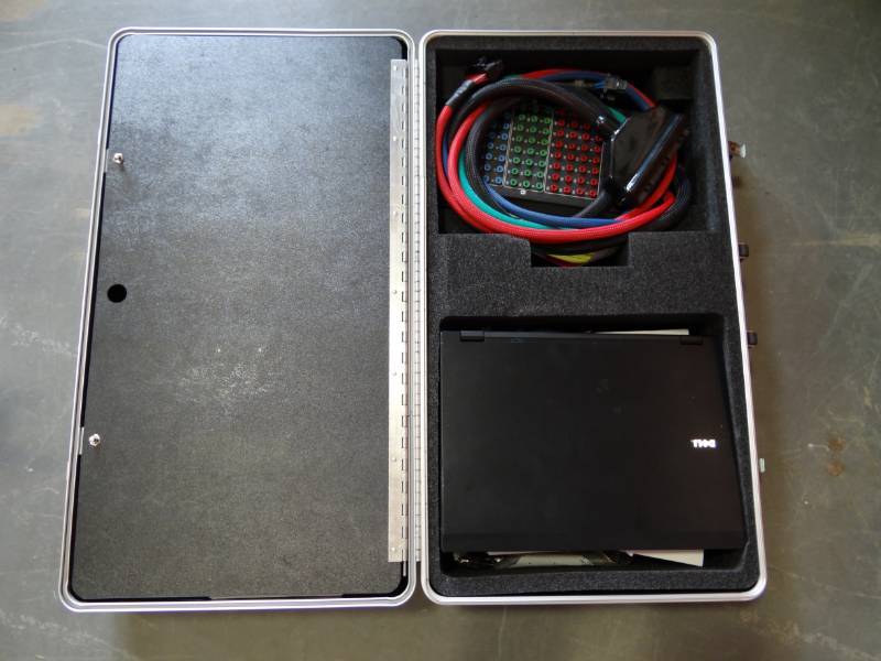 lot 1291 image: Mercury CES Boat Engine Diagnostic Kit
