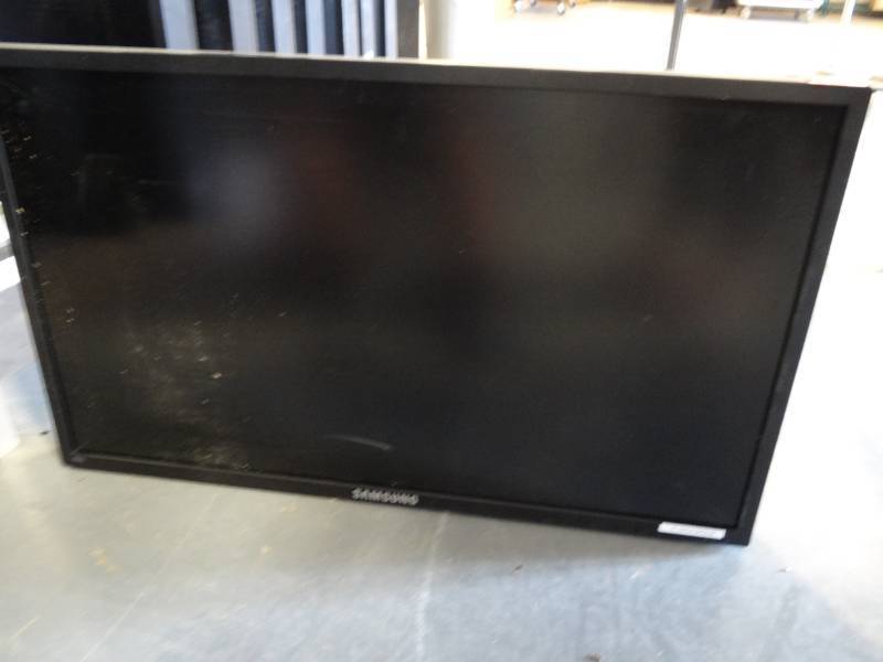 lot 1244 image: Samsung 40Inch Flat Screen TV Used As Display Board