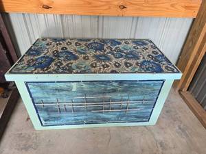 lot 8 image: Handcrafted Storage Trunk with Secret Bottom