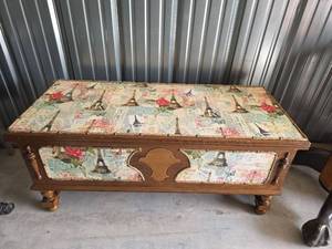 lot 10 image: Handcrafted Paris Theme Cedar Chest