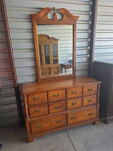 lot 24 image: Vintage  Dresser with Mirror