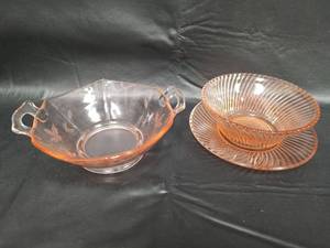 lot 112 image: Vintage Pink Depression Glass Bowl With Handles including Bowl and Saucer with Ribbed Pattern 5