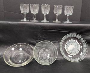 lot 128 image: Vintage Glass, Wine Glasses and Bowls