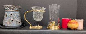 lot 170 image: Decorative Scentsy Burner and Candle Set includes Partylite