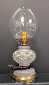 lot 192 image: Vintage Hand-Painted Frosted Glass Table Lamp untested