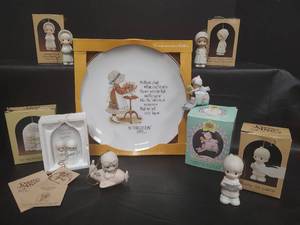lot 209 image: Vintage Precious Moments Collection with 1975 Holly Hobby Mothers Day Plate