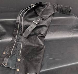 lot 253 image: ARD Champs 3XL Genuine Leather Motorcycle Chaps 26 long inseam