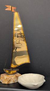 lot 262 image: Vintage Sailboat Sculpture with Shell Dish Set