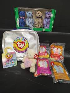 lot 305 image: Rare TY Beanie Babies Clubby Collection, Ty Club Carrying Case and Assorted McDonalds Happy Meal Ty Toy Animals and More