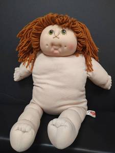 lot 311 image: Vintage Original Doll Baby by Martha Nelson Thomas, Doll Baby Head with Original Box, Statue of Liberty Bear and More