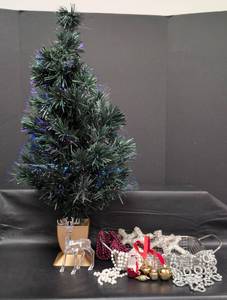 lot 321 image: Fiber Optic Christmas Tree with Decorative Set