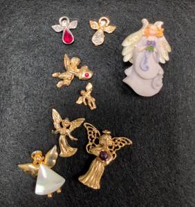 lot 358 image: Angel Pin Collection