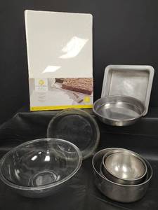lot 401 image: Wilton Baking Cake Boards, Glass Mixing Bowl and More