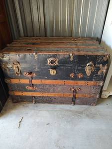 lot 437 image: Classic Steamer Trunk with Original Hardware