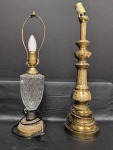 lot 447 image: Cut Crystal and Brass Table Lamp
