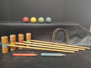 lot 484 image: Childrens Wooden Croquet Set