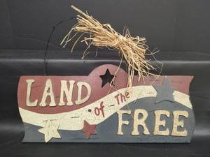 lot 496 image: Rustic Land of Free Patriotic Wall Sign, 18 x 8 Sign