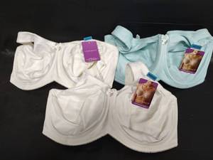lot 550 image: New Cabernet Full Coverage Underwire Bras 36DDD