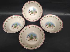 lot 561 image: Holiday Snowman Scene Ceramic Bowls, Qty 4