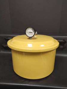 lot 567 image: Retro Yellow Presto Pressure Cooker Canner