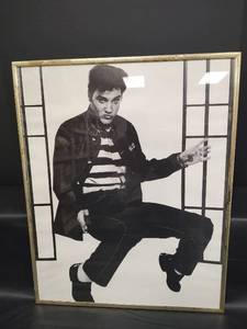 lot 574 image: 1950s Rock and Roll Elvis Presley Black and White Print, 16 x 20