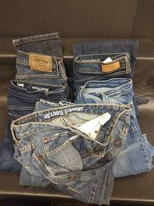 lot 580 image: Womens Designer Denim Collection - Levis Signature & Lee Jeans (See Sizes in Pictures)
