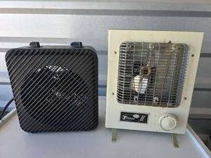 lot 850 image: Retro Electric Space Heater Set - Titan II and Modern Unit
