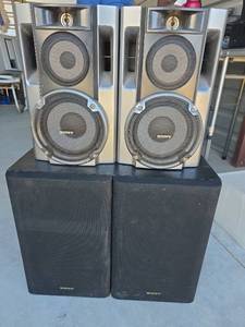 lot 865 image: 2 Sets of Sony Speakers