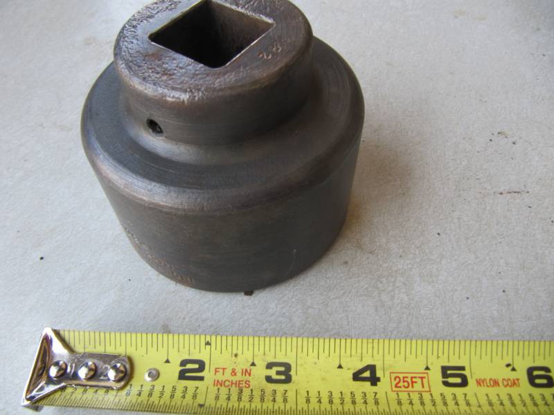 lot 144 image: 6PT  1DRIVE 2 12 INGERSOLL RAND SOCKET (SHOP TOOLS)